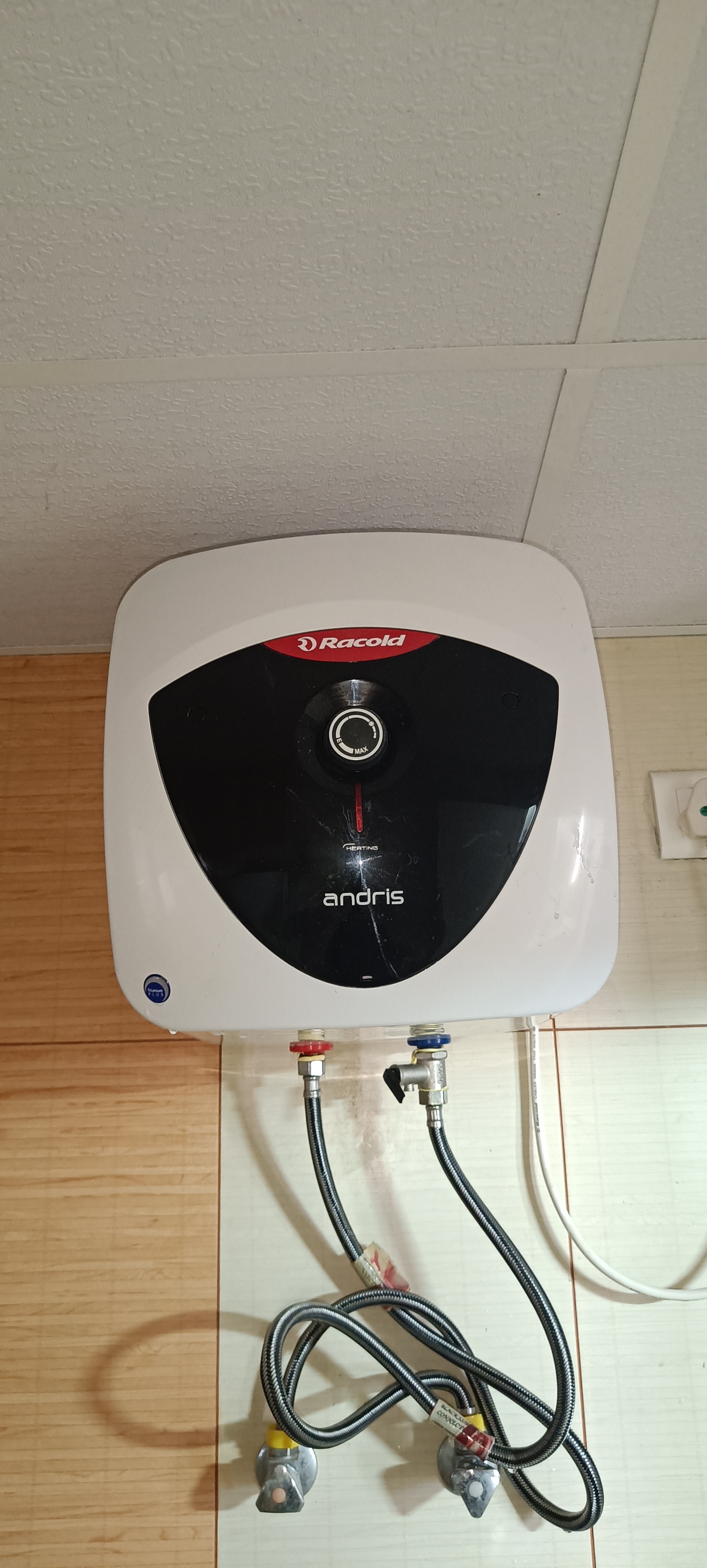 Geyser Cleaning Service in Bangalore By Mawar Electrical Services, Geyser Repair in Bangalore, Geyser cleaning in Bangalore, Geyser installation in Bangalore, Geyser service in Bangalore
